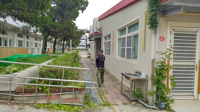 感謝鎮公所前往校園進行環境消毒圖片